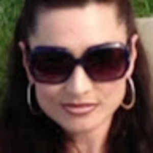 Meet your Posher, Mia